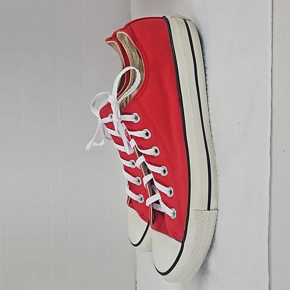 Converse | Men's All Star Red Low-Top Lace-Up Sneakers Sz 8 - Picture 6 of 15